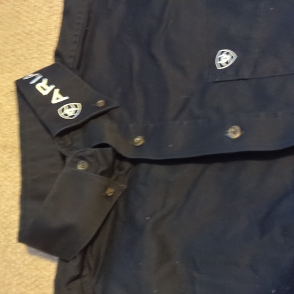 Mens Ariat Team Logo Twill Classic Fit Button down Shirt Size Medium Black/White - Picture 3 of 7